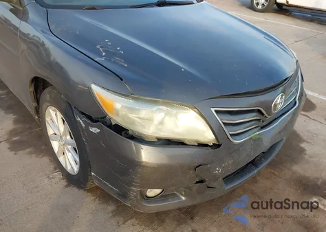 2010 Toyota Camry Xle V6 z USA, uszkodzony, nr VIN 4T1BK3EK3AU111209